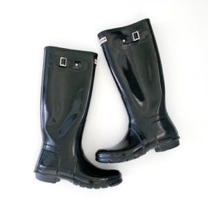 Tall Hunter Glossy Black Boots , size 9, Great used condition